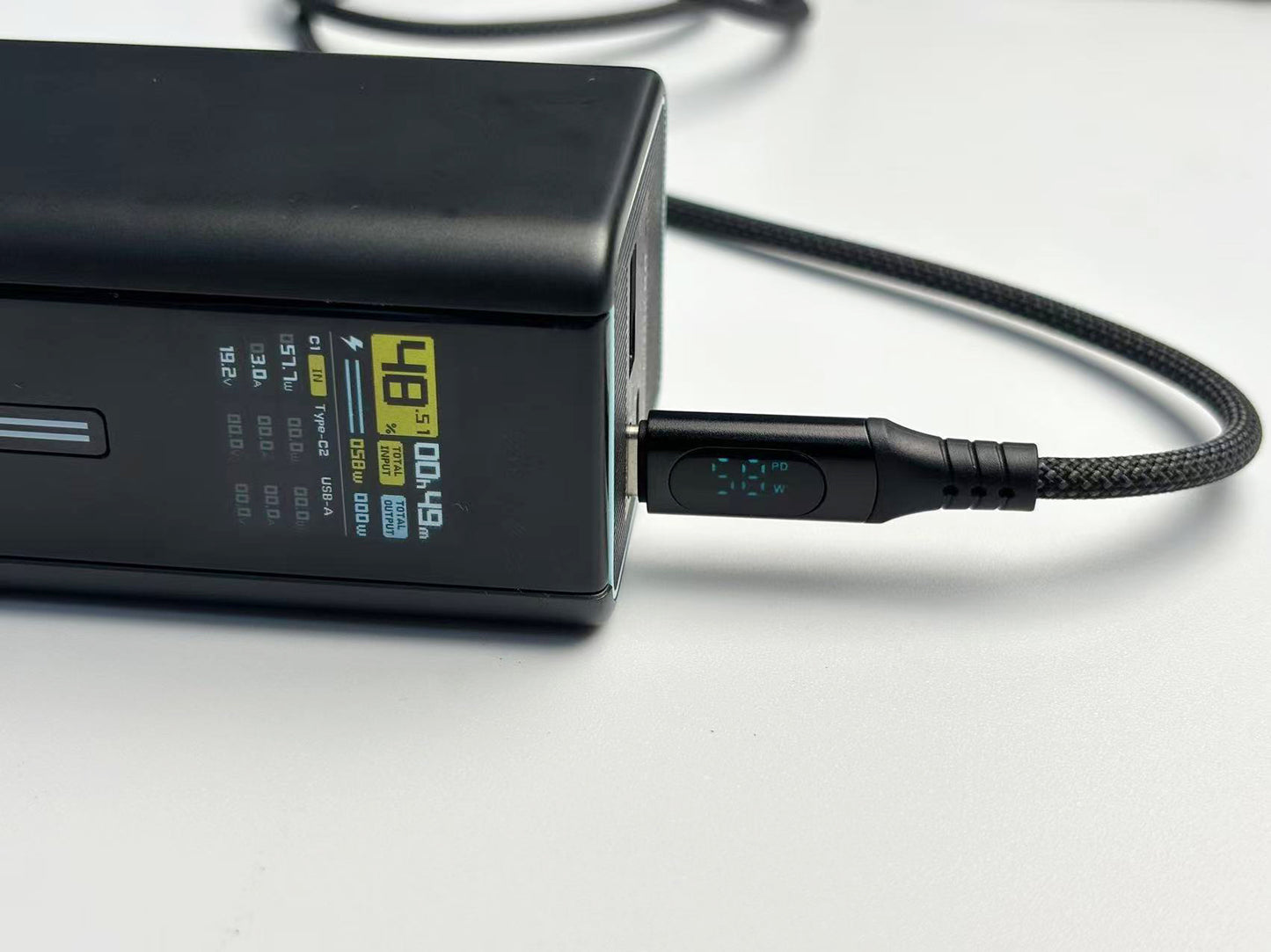 iBlockCube 1M  Digital display 100W/60W/27W data cable, dual Type-C fast charging, power digitally displayed, woven cable, suitable for Apple and Huawei 20V，5A（3A）